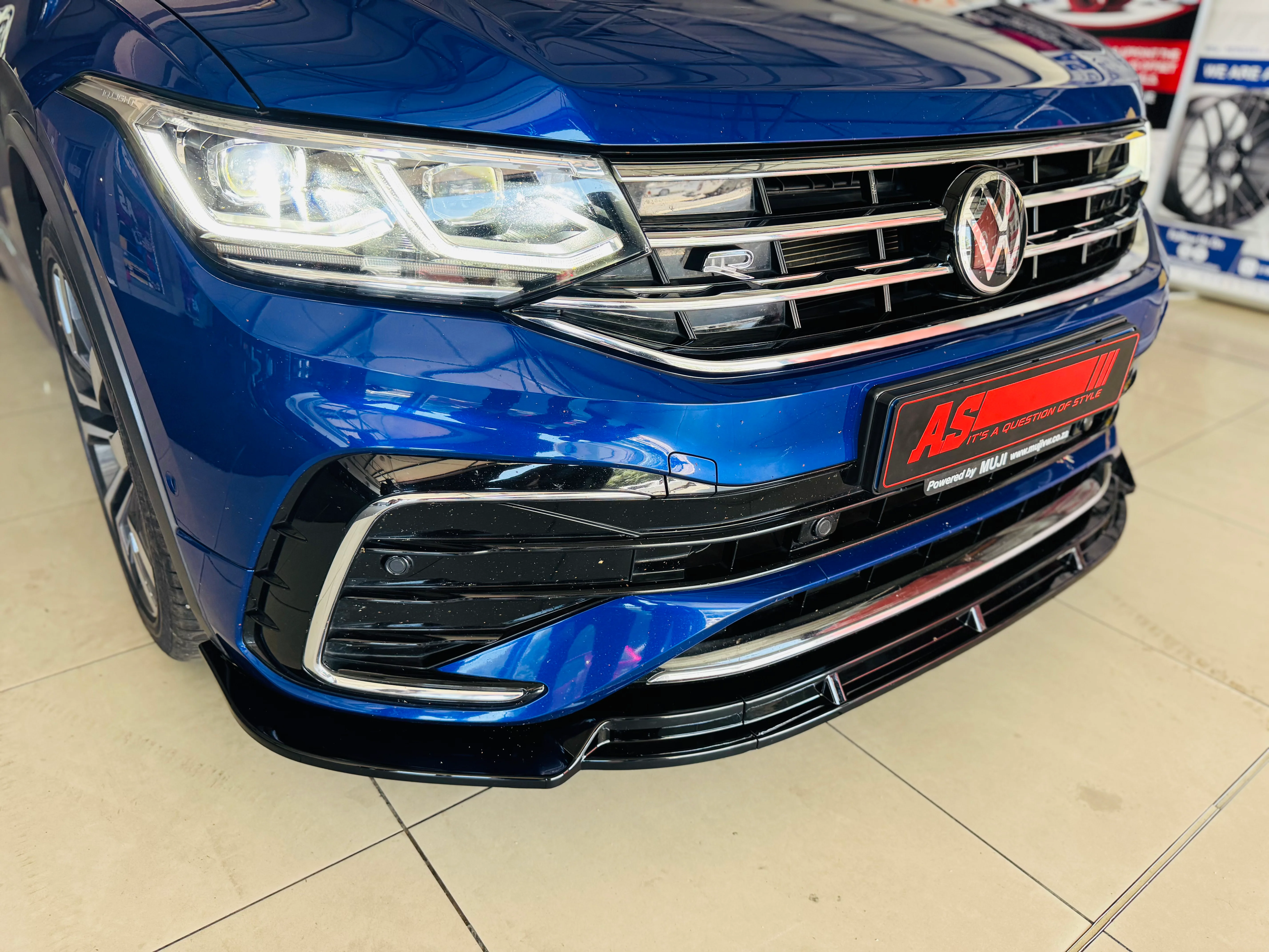 VW TIGUAN MK2 3PCE LIP - Image 8