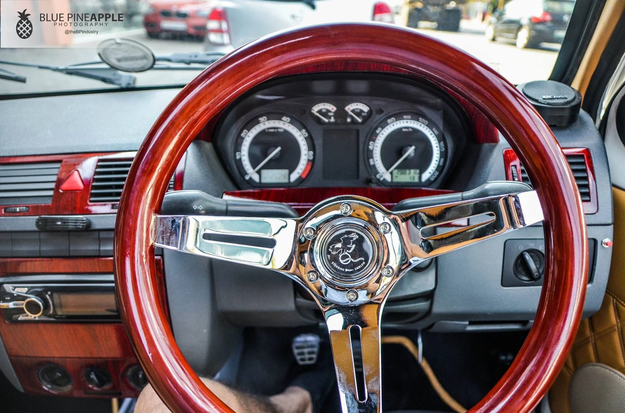 WOODEN STEERING WHEEL 330MM - Image 2